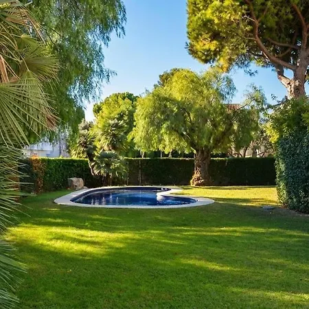 Апартаменты El Refugio 300 Meters From The Pool Full Actualized Design Garden Renewed On June 26